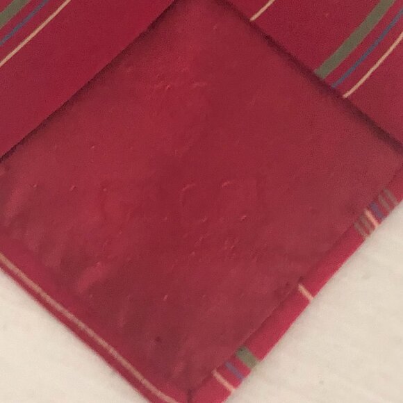 VTG Classic Gucci Designer Necktie 100% Silk Made in Italy Red - Picture 6 of 15